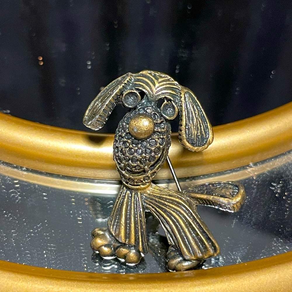 Cute metal dog pin brooch